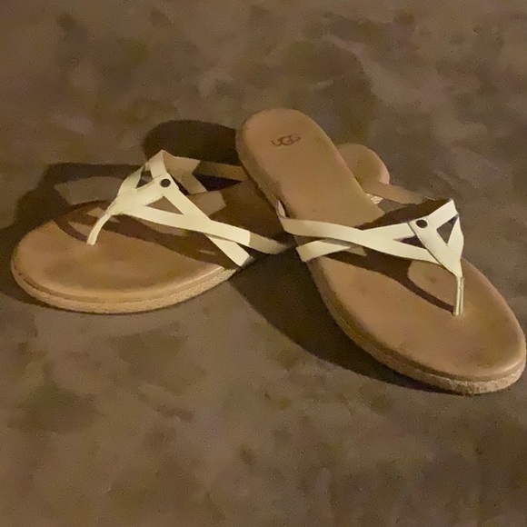 ugg sandals size 11